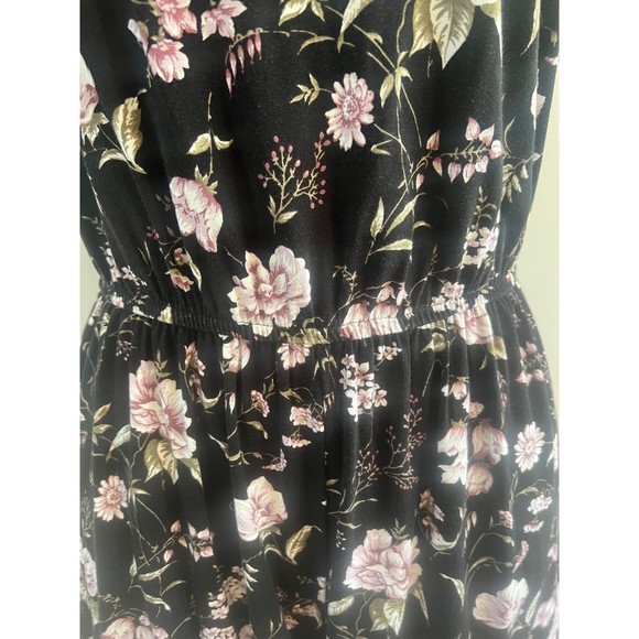 American Eagle Soft & Sexy Romper Floral Ruffle Sleeveless Size Small NWT‎ - Picture 3 of 8